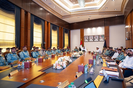 سيف بن زايد يترأس اجتماع مجلس "السعادة والإيجابية" بوزارة الداخلية