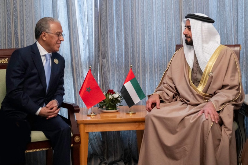 Saif bin Zayed Meets Morocco’s Permanent Representative to the Arab League in Tunisia