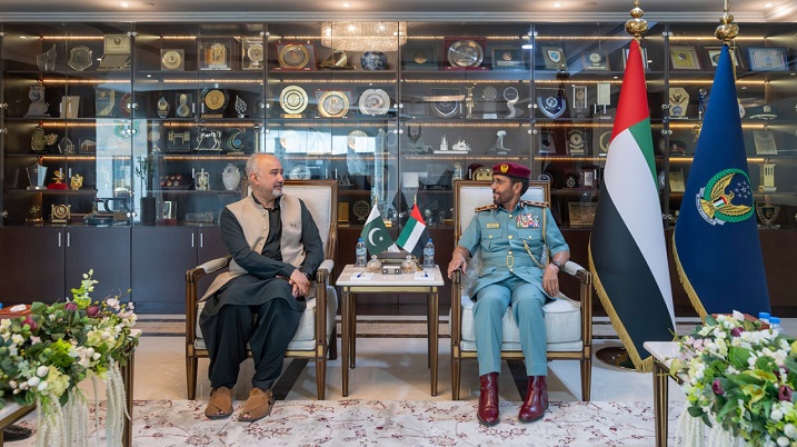 وكيل وزارة الداخلية يستقبل السفير الباكستاني