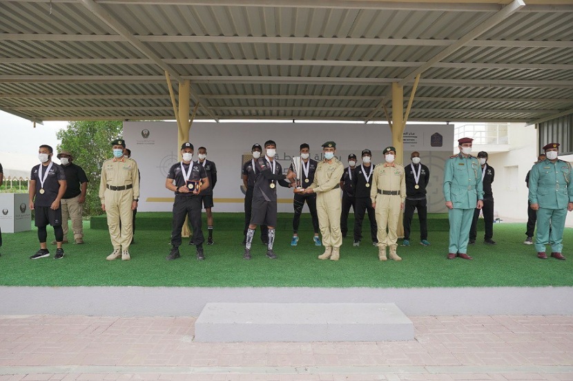 شرطة دبي تتوج بكأس بطولة الشرطة للفرق التخصصية الخامسة