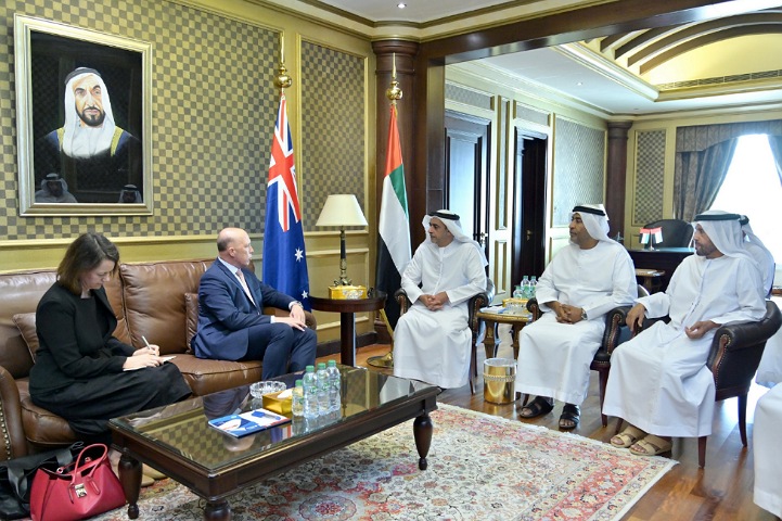 Saif bin Zayed Meets with Australian Minister for Home Affairs and Accompanying Delegation