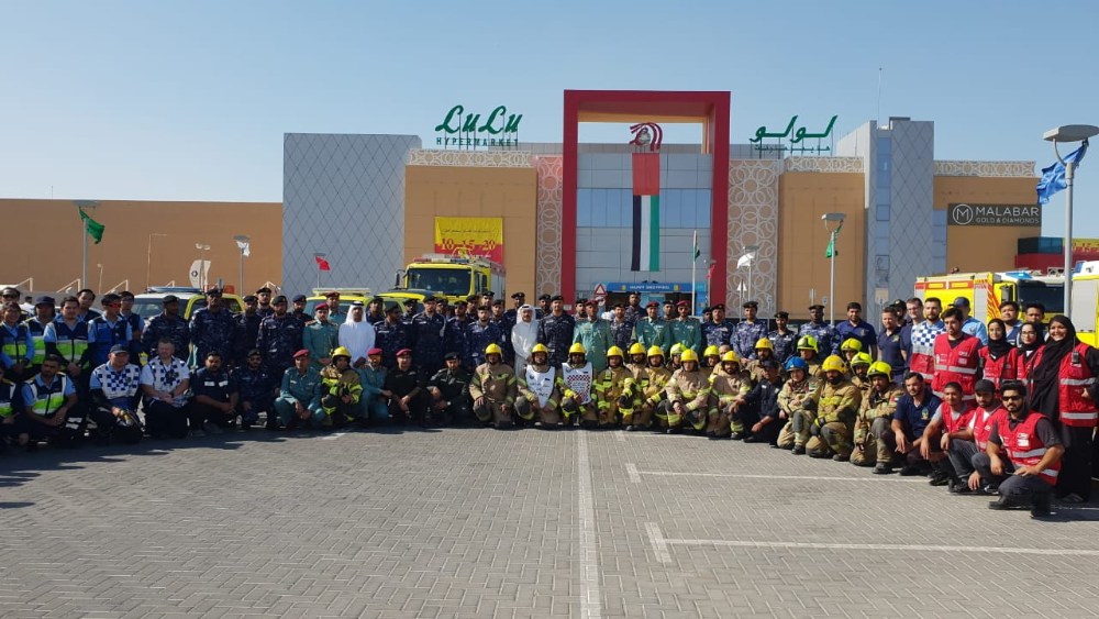 Sharjah Civil Defense Executes a Fire Drill in a Shopping Mall