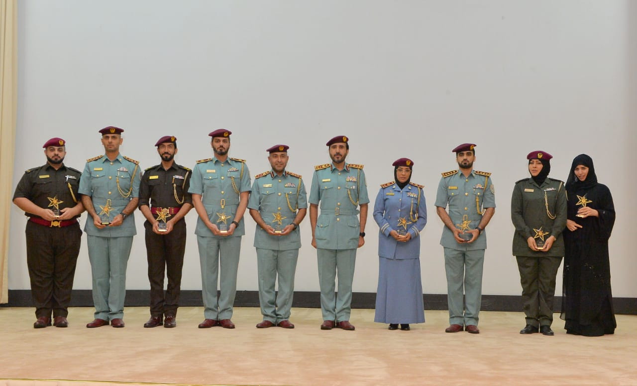 كلية الشرطة تكرم الداعمين والفائزين بجائزة وزير "الداخلية للتميز " مرحلة القائد