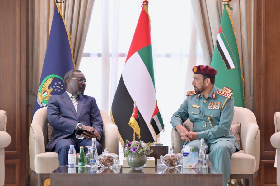 بحث تعزيز التعاون الأمني بين الإمارات وموزمبيق