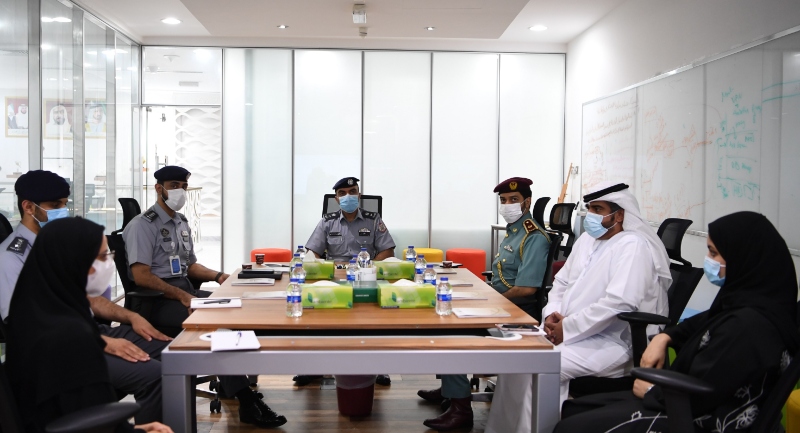 Abu Dhabi Police Delegation visits the MoI innovation center, and learns how innovators are supported